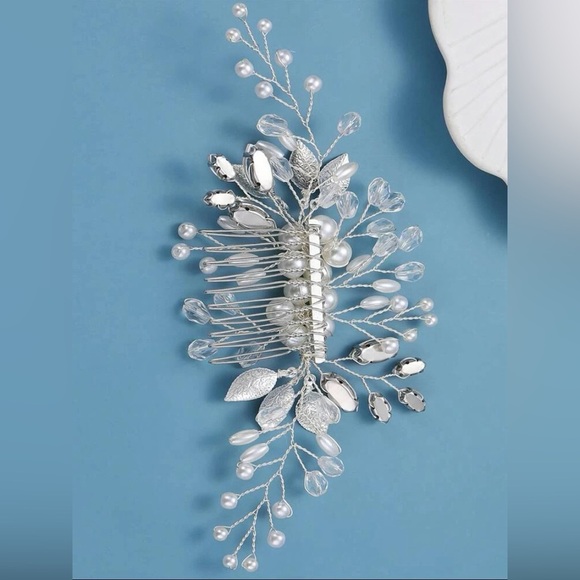 WOMEN LEAF AND FAUX PEARL WEDDING FASHIONABLE BRIDAL HAIR COMB NWOT - Picture 3 of 7